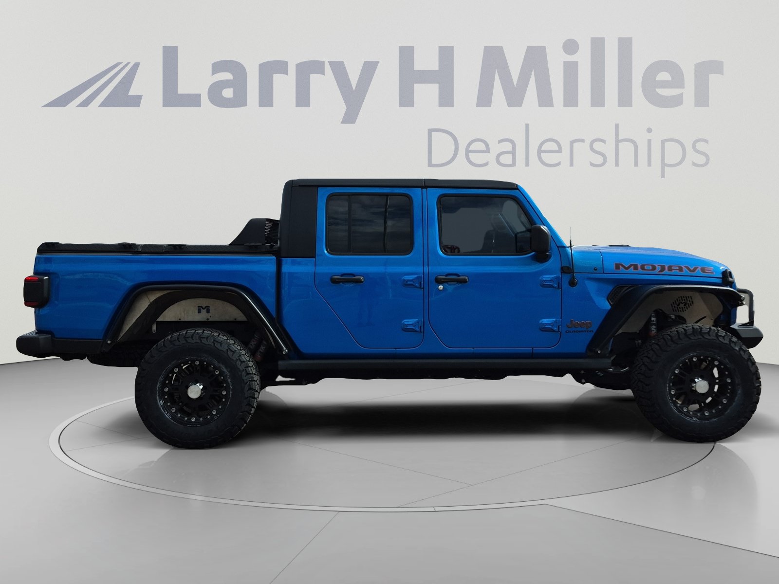 Used 2021 Jeep Gladiator Mojave AWD/4WD image 6