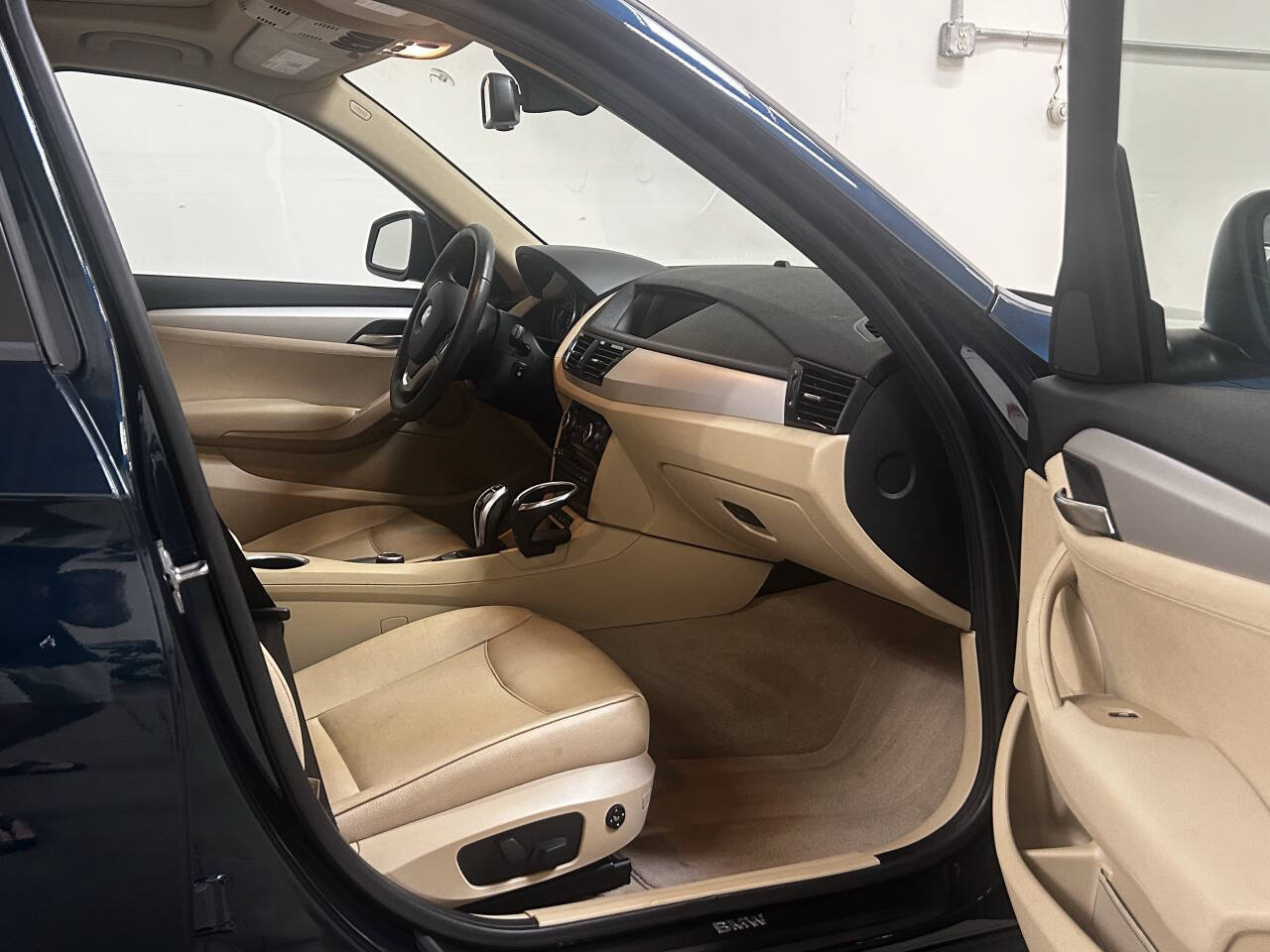 Used 2013 BMW X1 xDrive28i AWD/4WD image 25