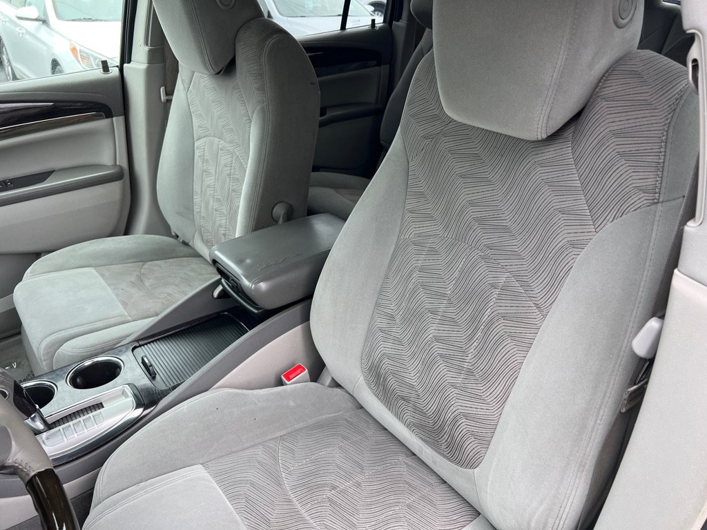 Used 2015 Buick Enclave Convenience FWD image 38
