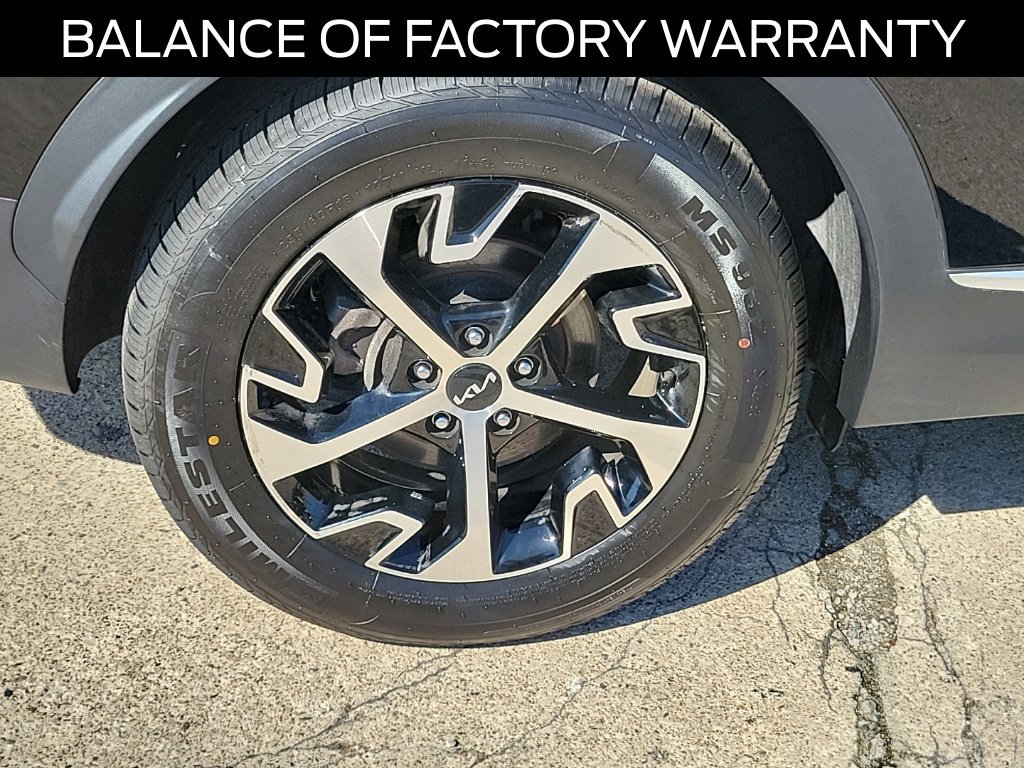 Used 2024 Kia Sportage EX AWD/4WD image 5