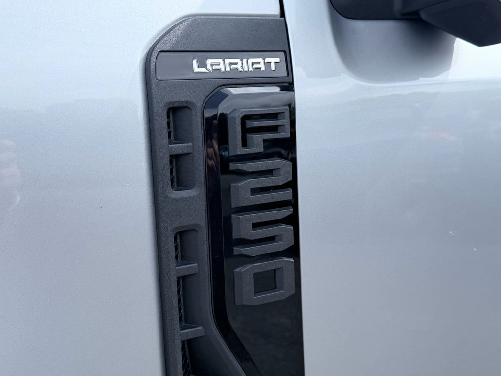 Used 2024 Ford F250 Lariat w/ Black Appearance Package AWD/4WD image 11