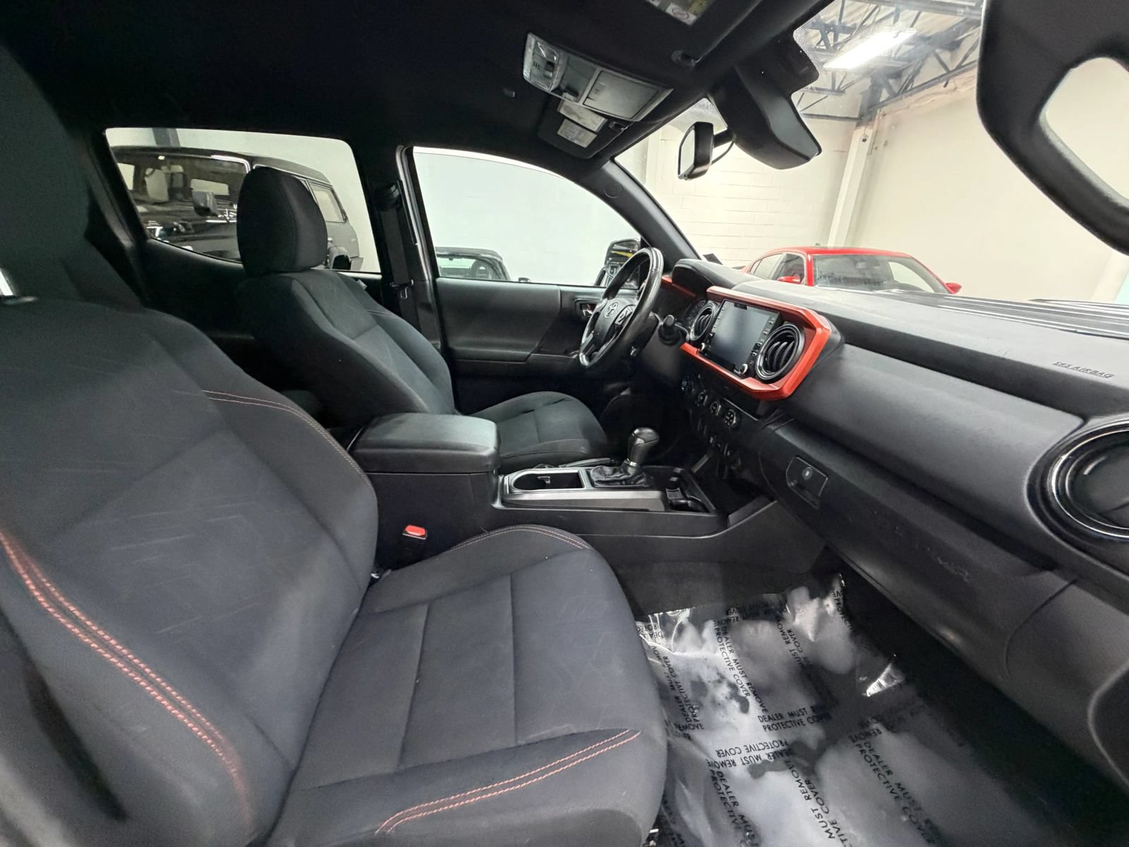 Used 2020 Toyota Tacoma TRD Sport AWD/4WD image 21