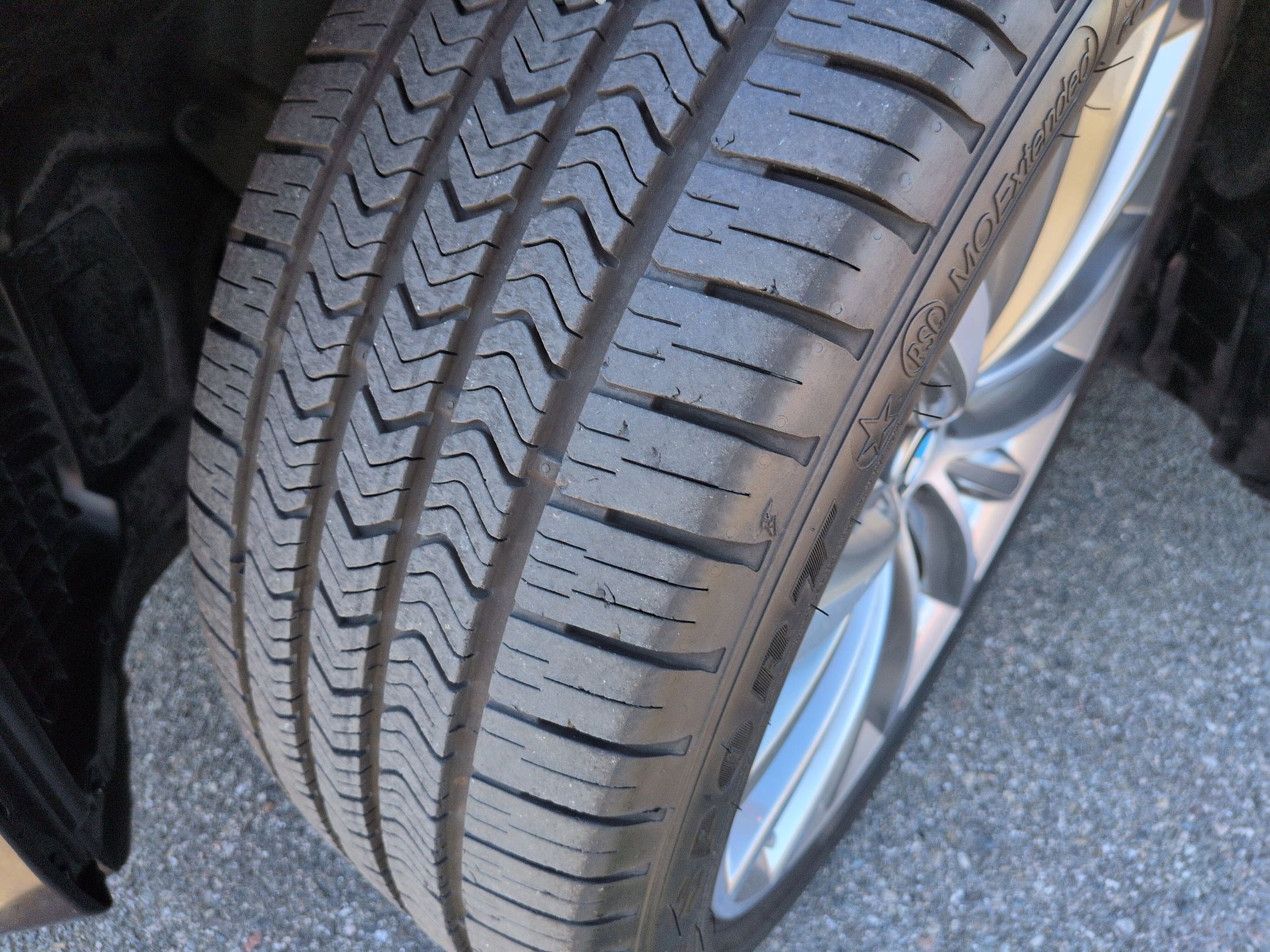 Used 2023 BMW 530i w/ Premium Package image 12