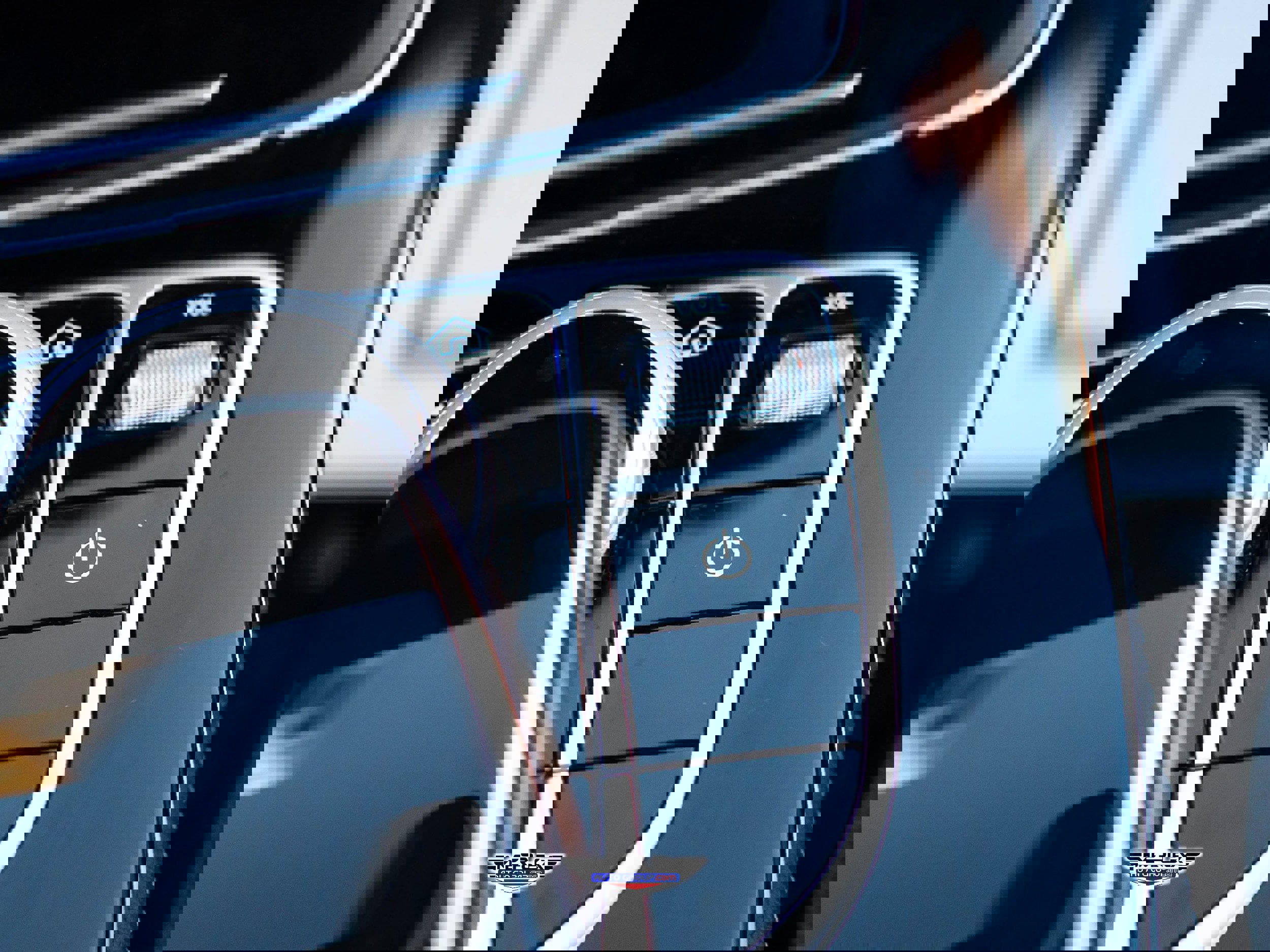 Used 2017 Mercedes-Benz E 300 4MATIC image 37