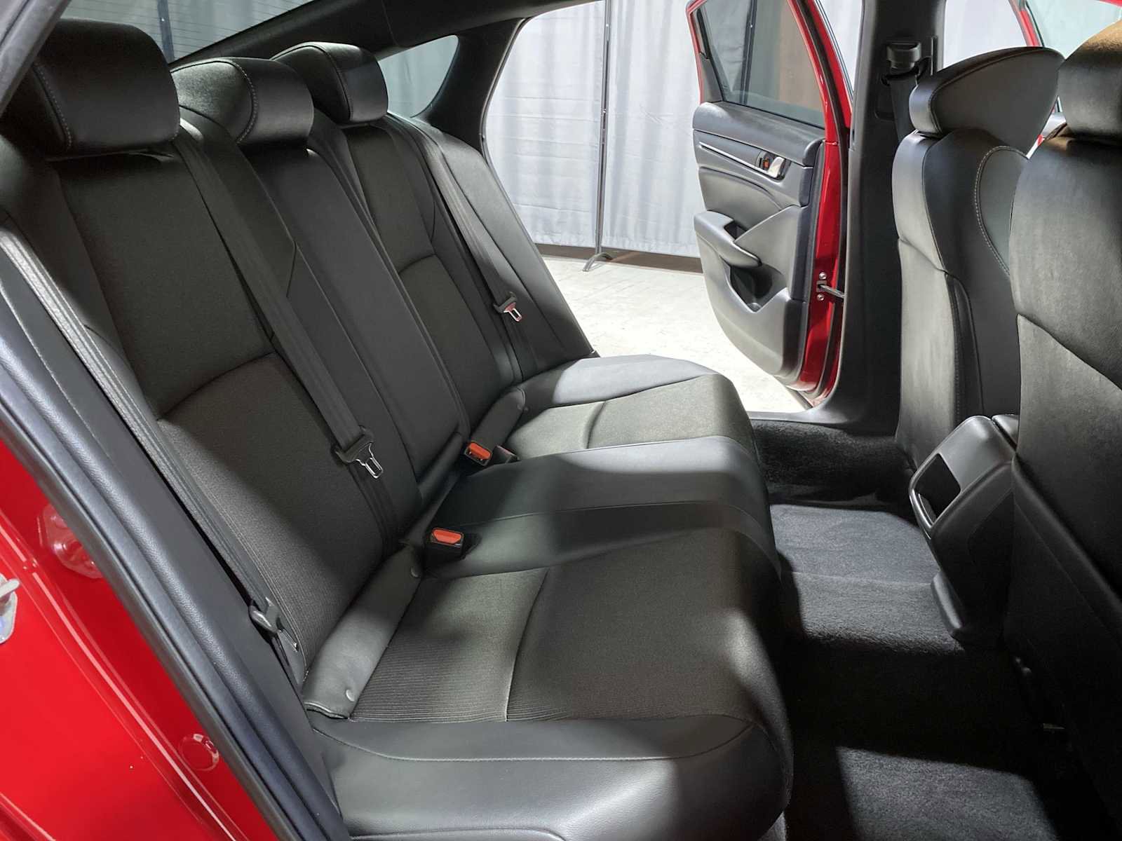 Used 2020 Honda Accord Sport image 13