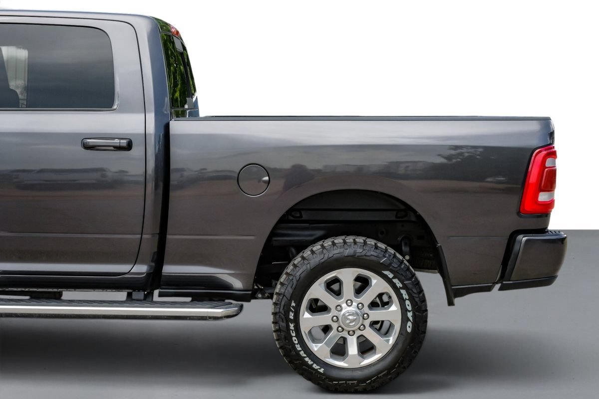 Used 2023 RAM 2500 Laramie AWD/4WD image 11