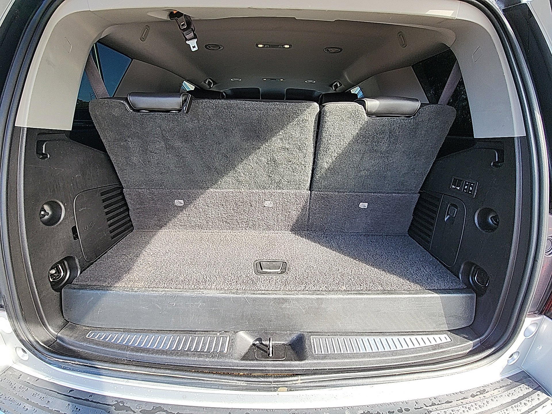 Used 2017 Chevrolet Tahoe Premier image 33