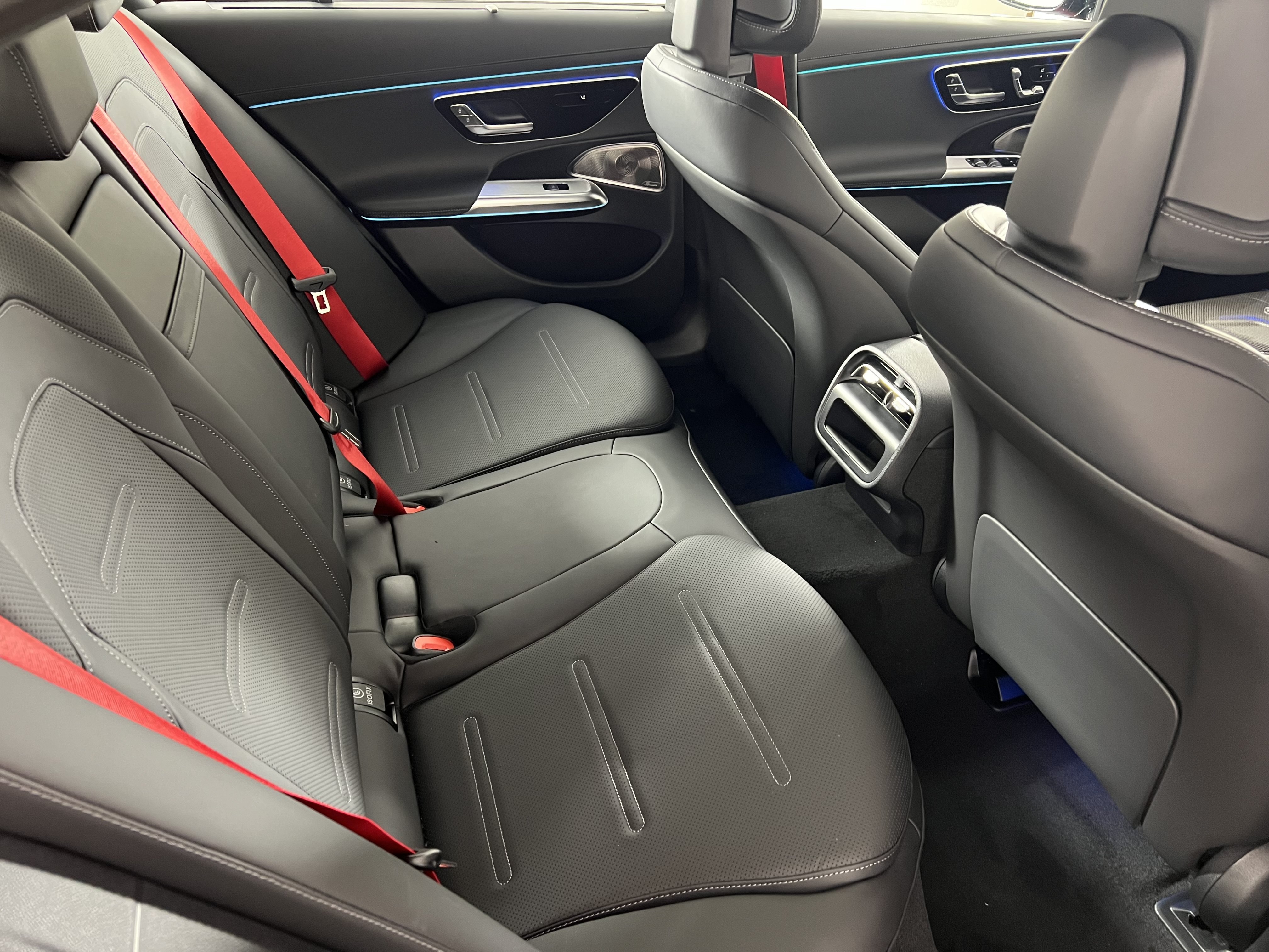 New 2026 Mercedes-Benz E 53 AMG e 4MATIC Sedan image 25