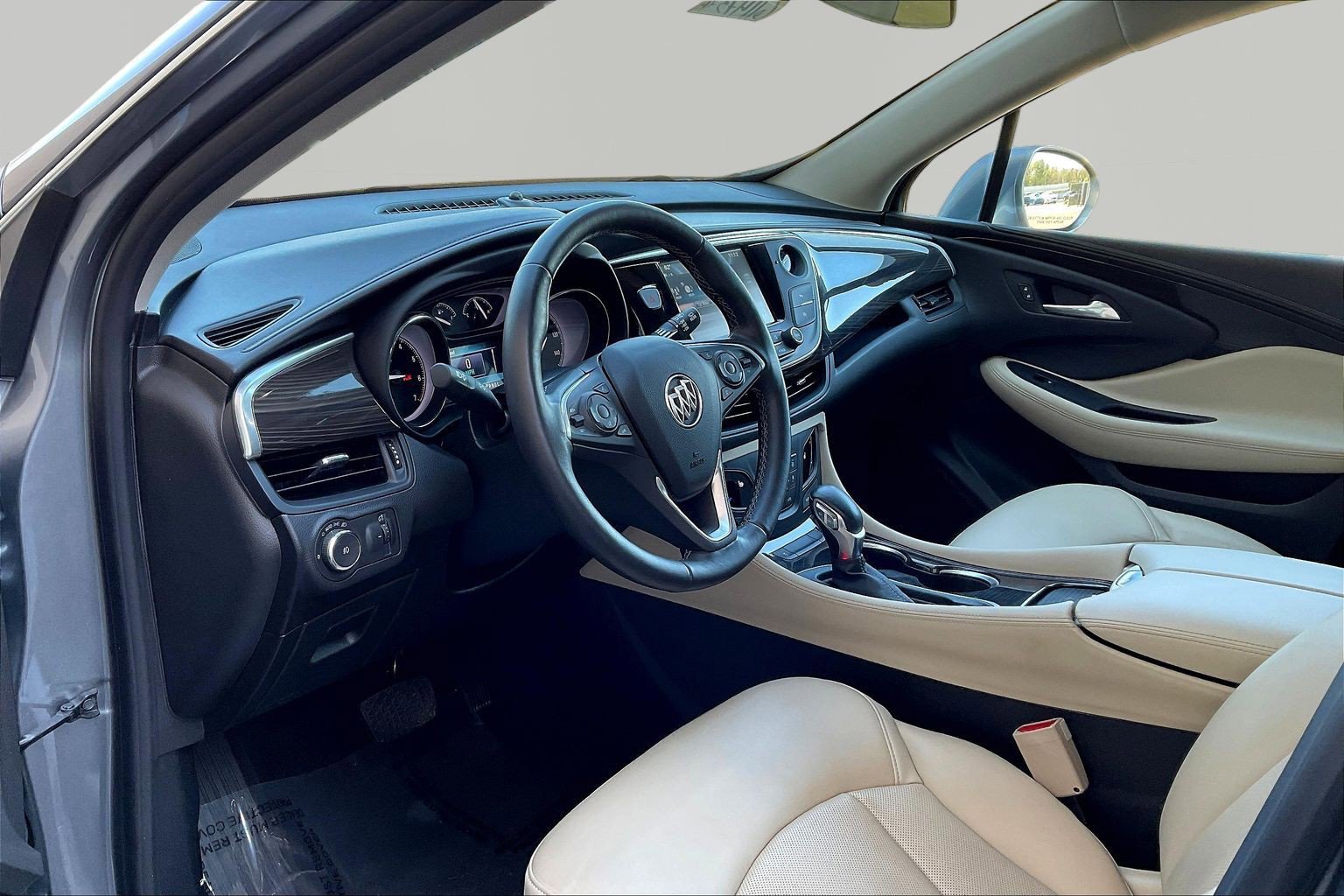 Used 2020 Buick Envision Essence FWD image 17