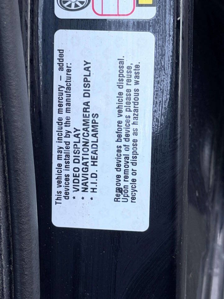 Used 2011 Chrysler 300 Limited RWD image 15
