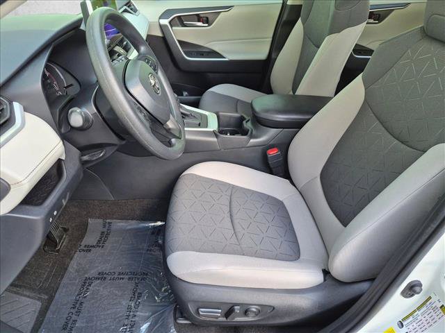 Used 2023 Toyota RAV4 XLE FWD image 15