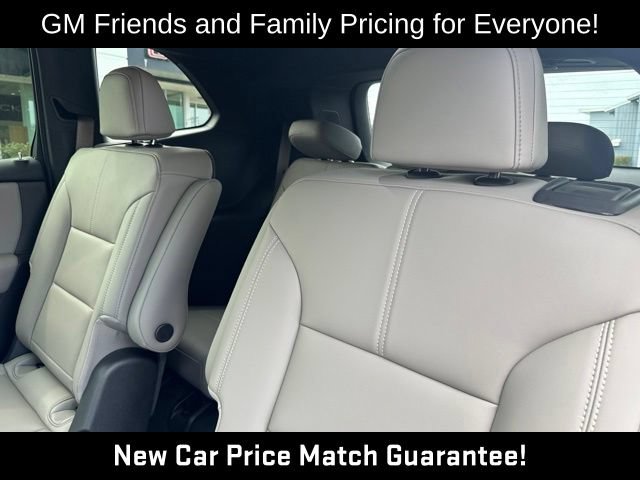 New 2026 GMC Acadia Elevation w/ Elevation Premium Package AWD/4WD image 16