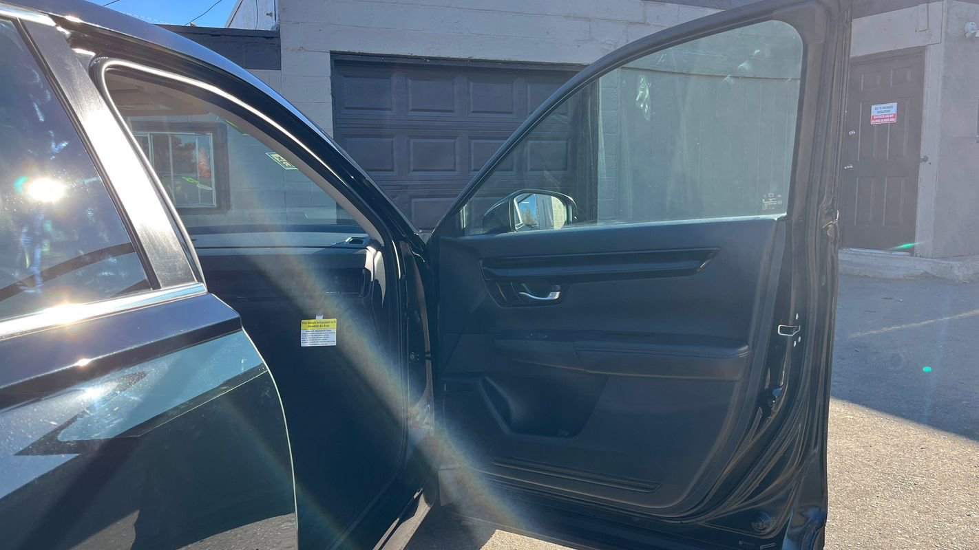 Used 2025 Honda CR-V EX-L image 11