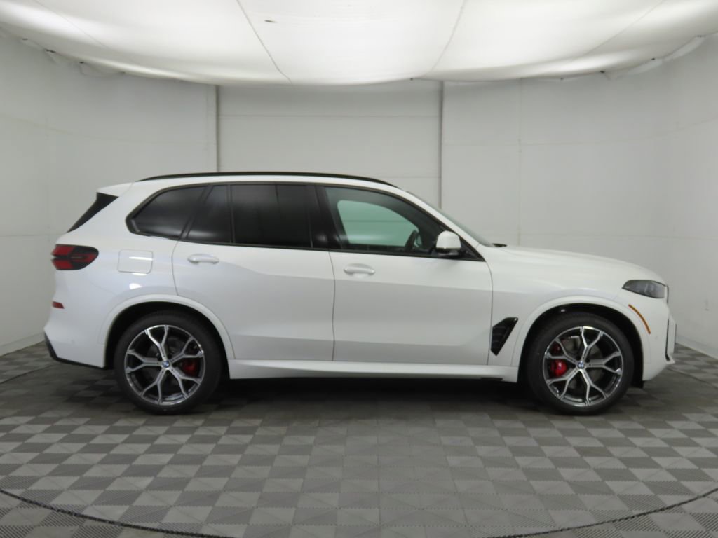 New 2026 BMW X5 xDrive40i w/ M Sport Package image 4