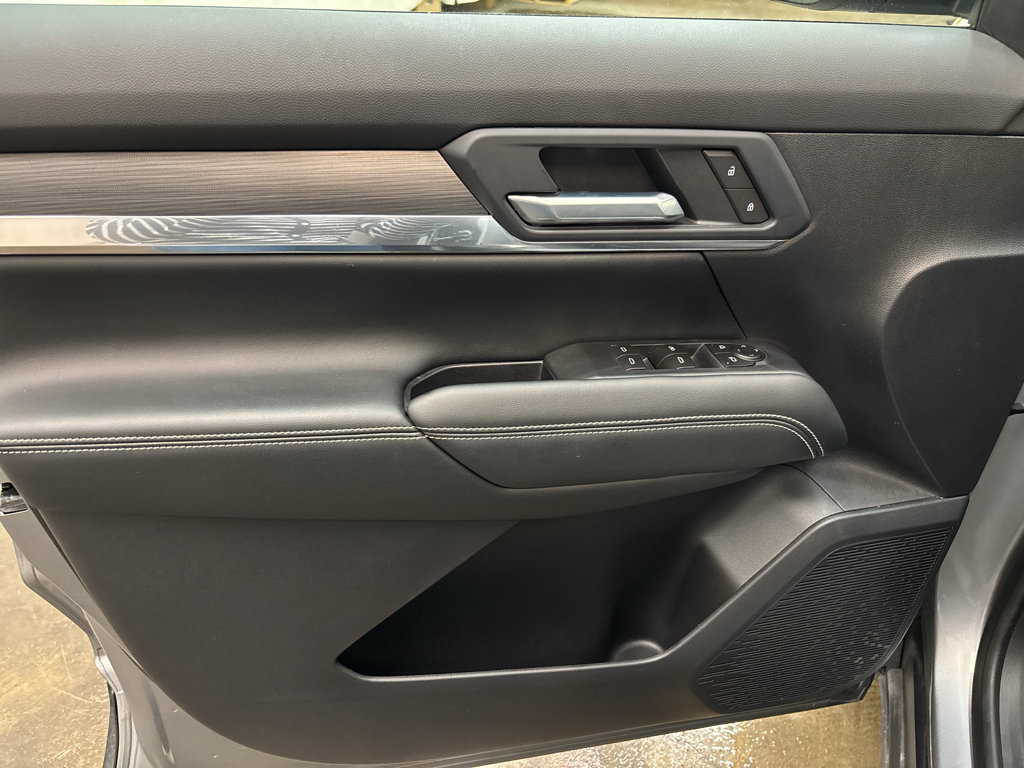 Used 2026 GMC Terrain Elevation AWD/4WD image 16