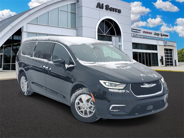 New 2026 Chrysler Pacifica Select