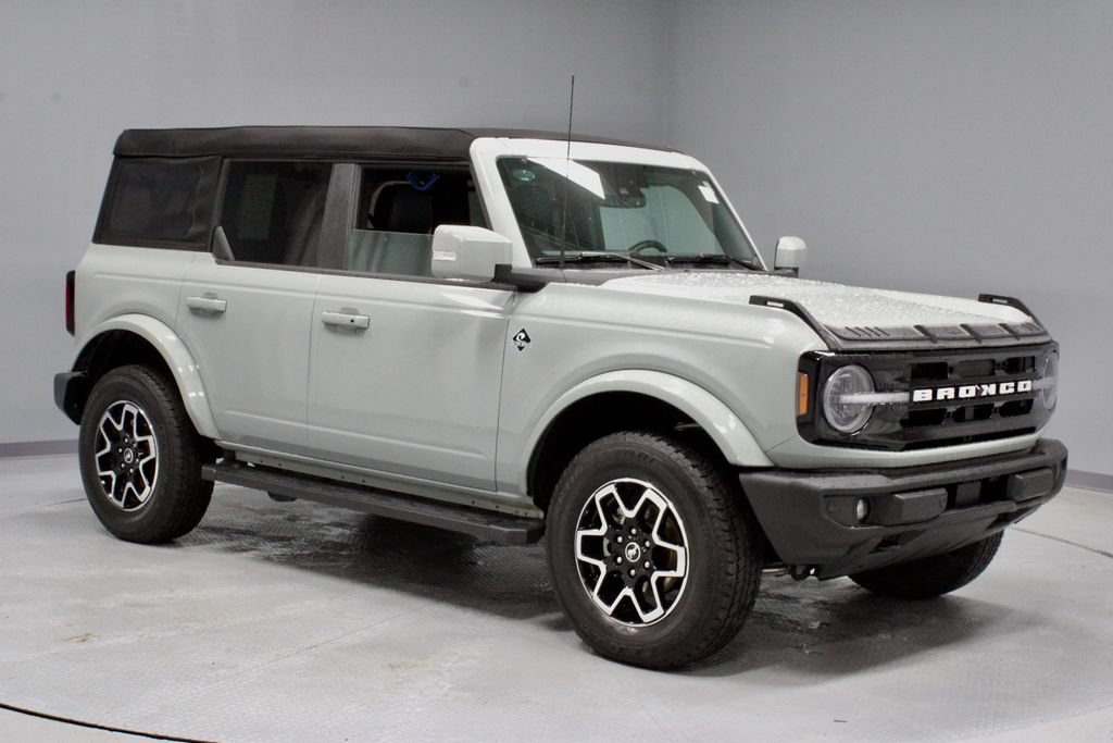 Certified 2024 Ford Bronco Outer Banks