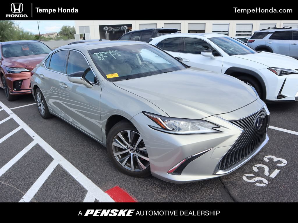 Used 2019 Lexus ES 300h w/ Premium Package