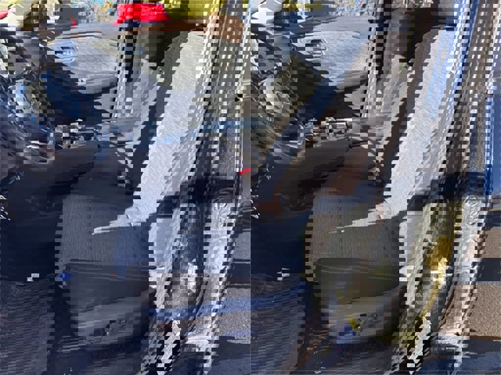 Used 2023 Nissan Rogue SV image 9