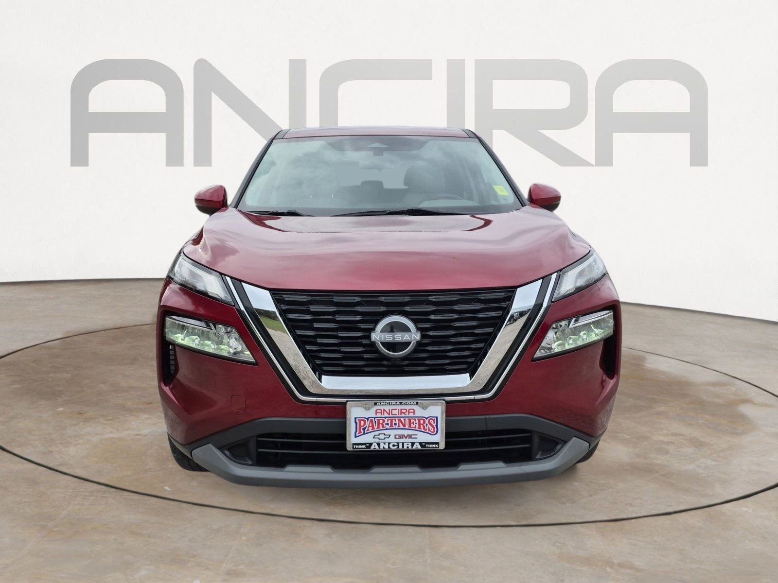 Used 2023 Nissan Rogue SV image 4