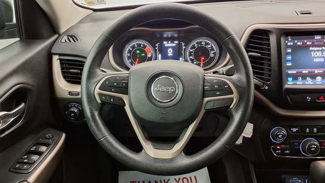 Used 2018 Jeep Cherokee Latitude image 23