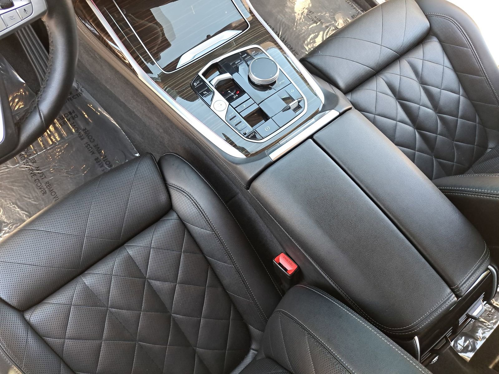 Used 2024 BMW X7 xDrive40i image 28