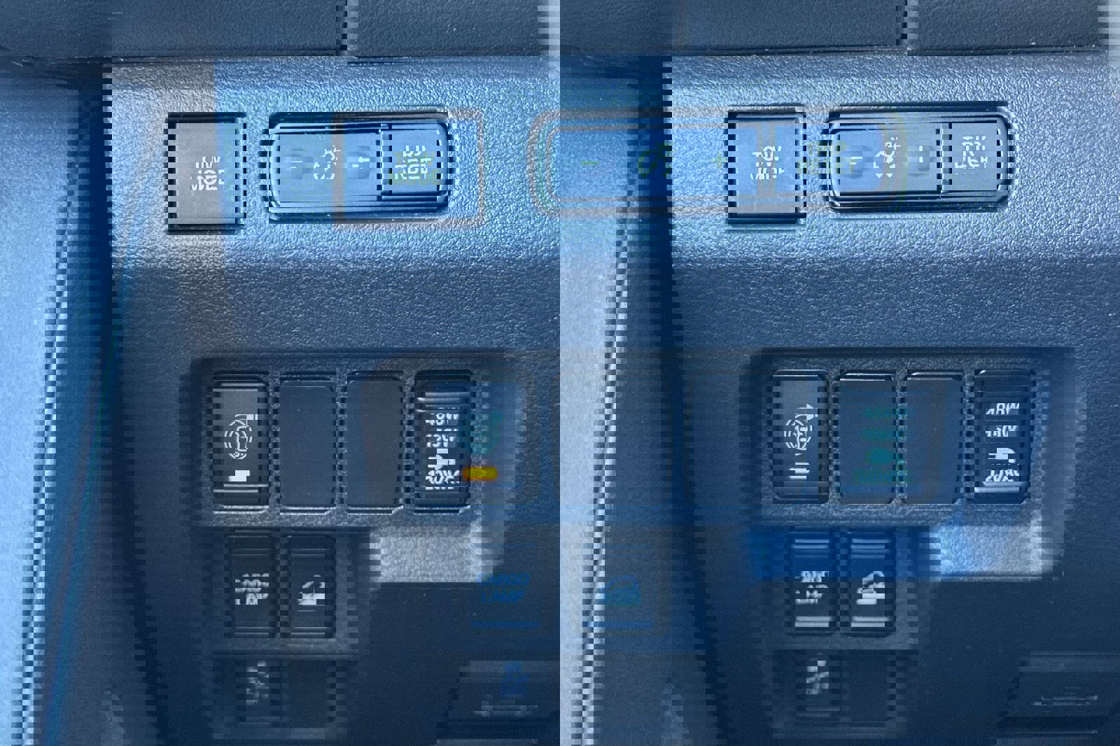 Used 2025 Nissan Frontier SV w/ SV Convenience Package image 30