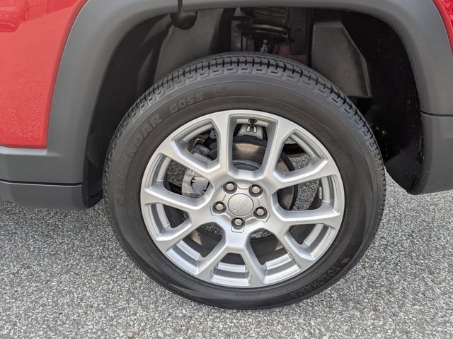 Used 2024 Jeep Compass Latitude AWD/4WD image 15