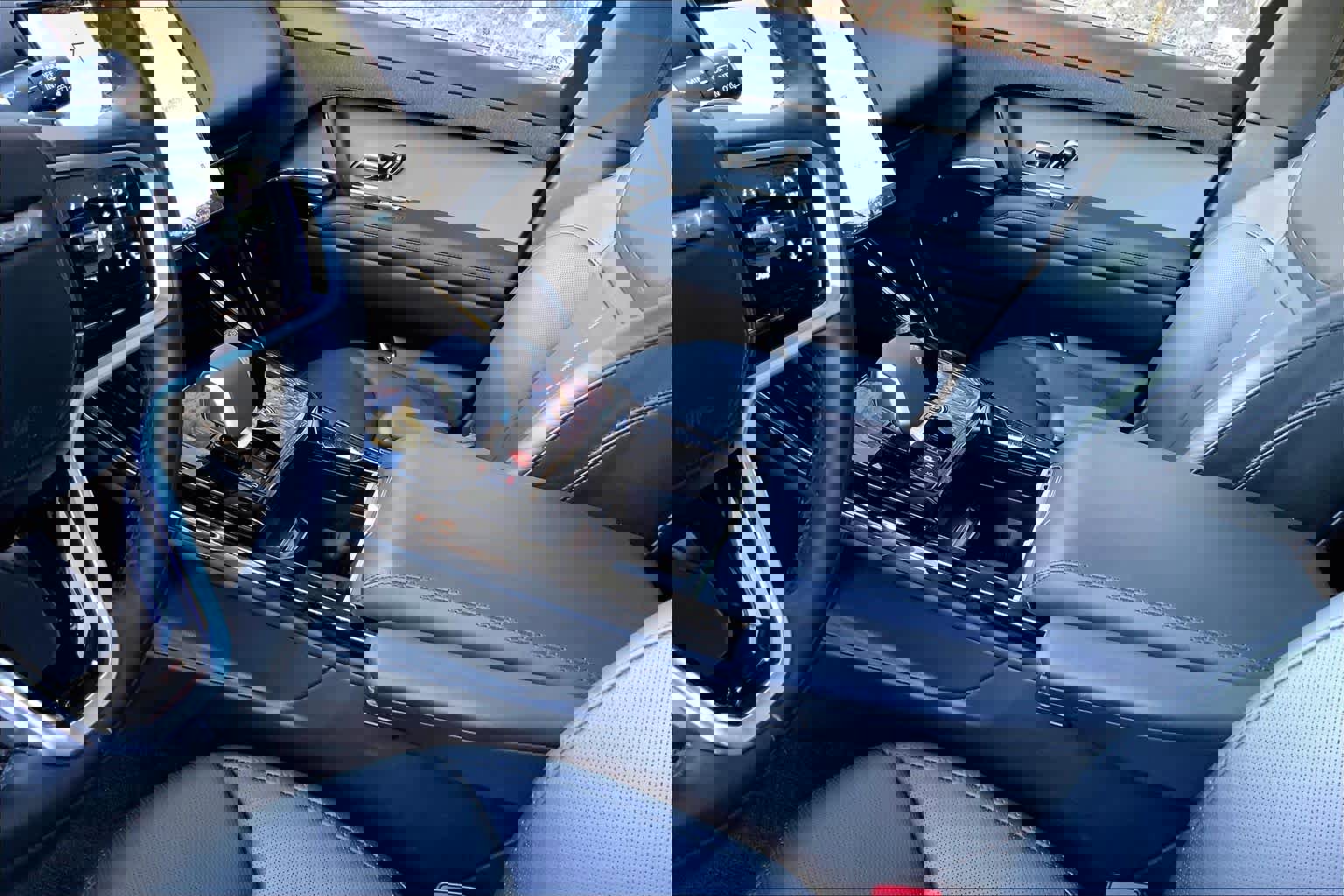 Used 2024 Land Rover Range Rover Sport SE image 15