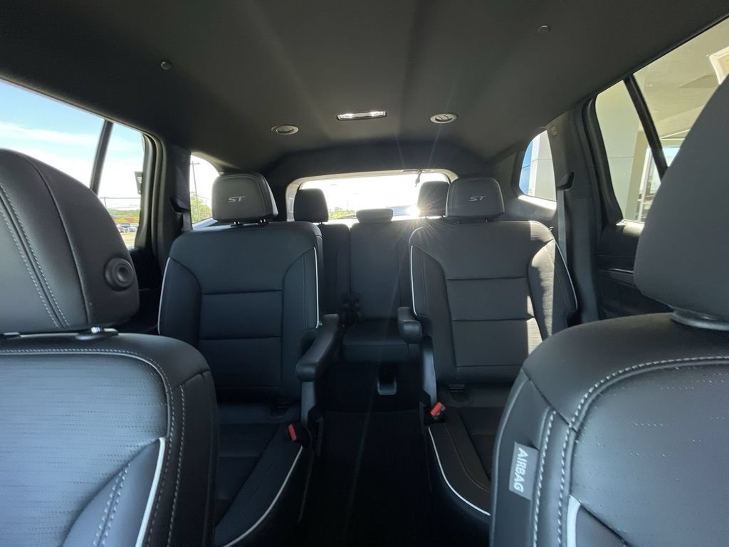 Certified 2025 Buick Enclave Sport Touring w/ Power Package FWD image 19