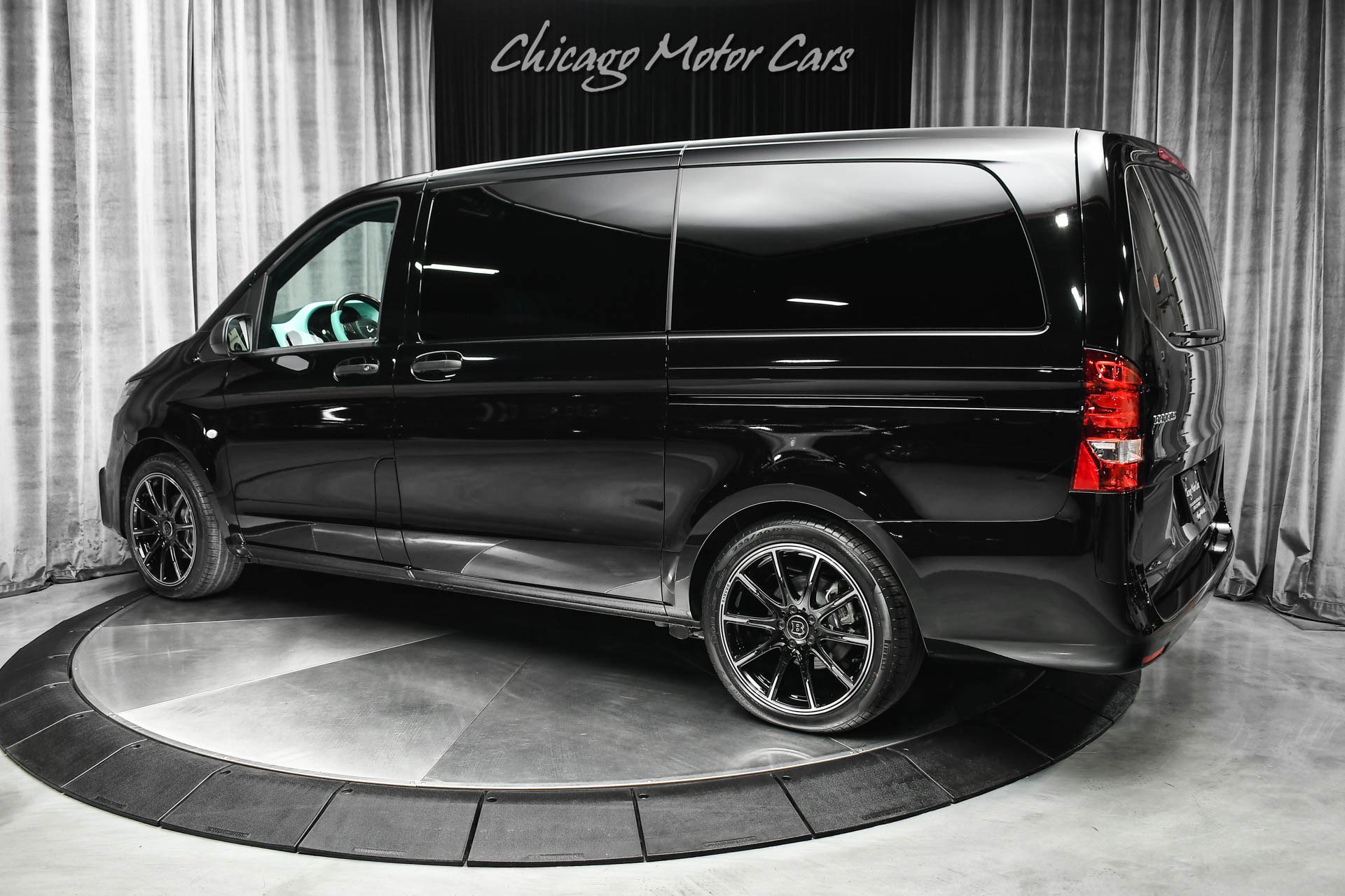 Used 2023 Mercedes-Benz Metris Passenger image 5