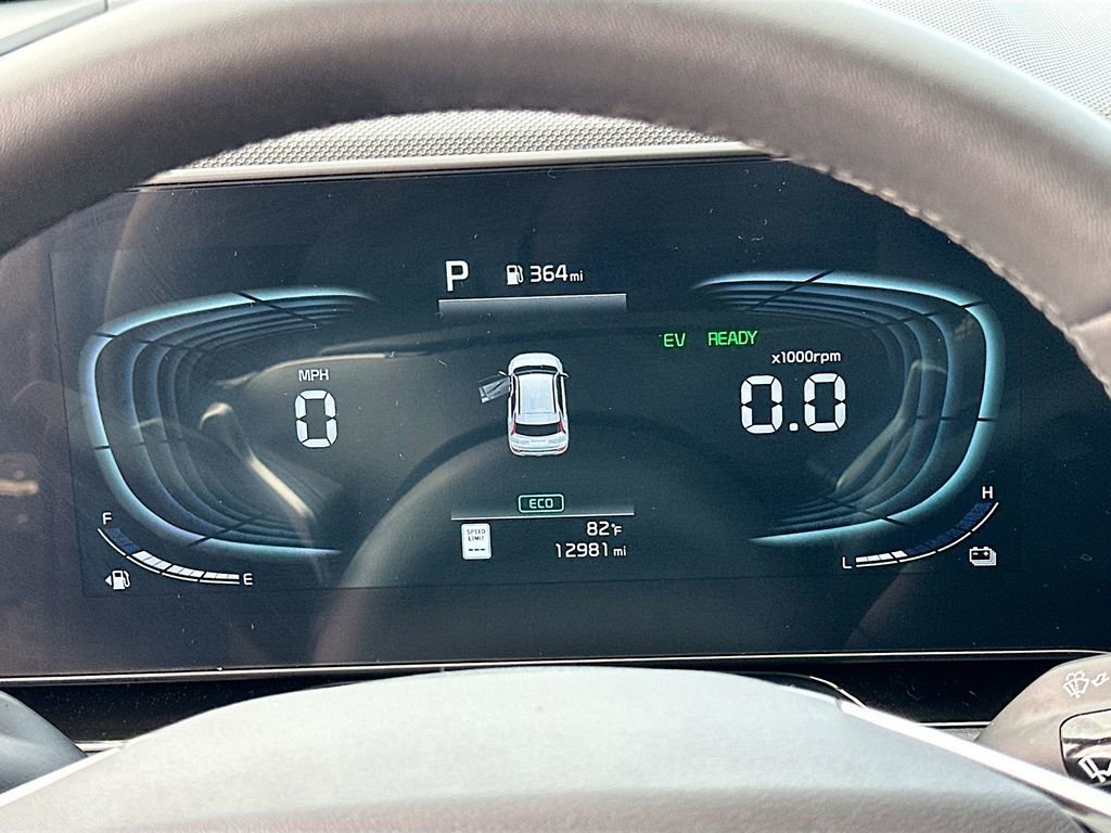 Used 2024 Kia Niro EX FWD image 12