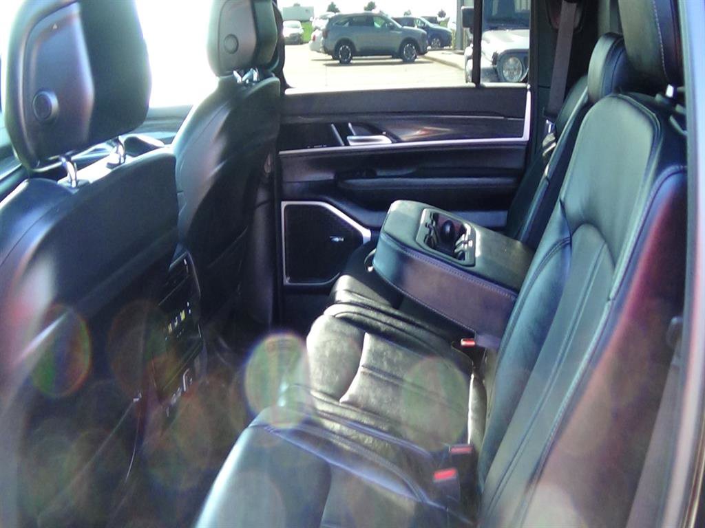 Used 2022 Jeep Wagoneer Series II image 13