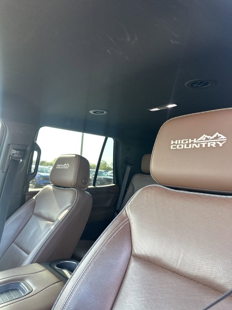 Used 2021 Chevrolet Tahoe High Country RWD image 15