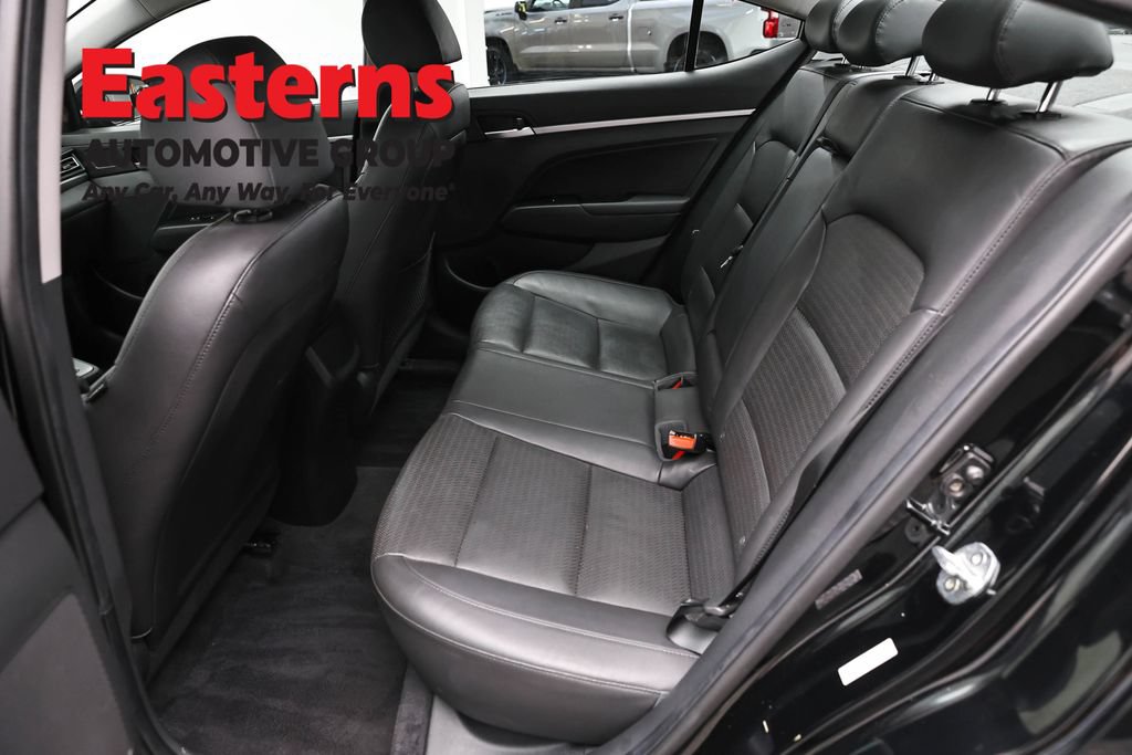 Used 2020 Hyundai Elantra Limited w/ Winter Weather Package FWD image 24