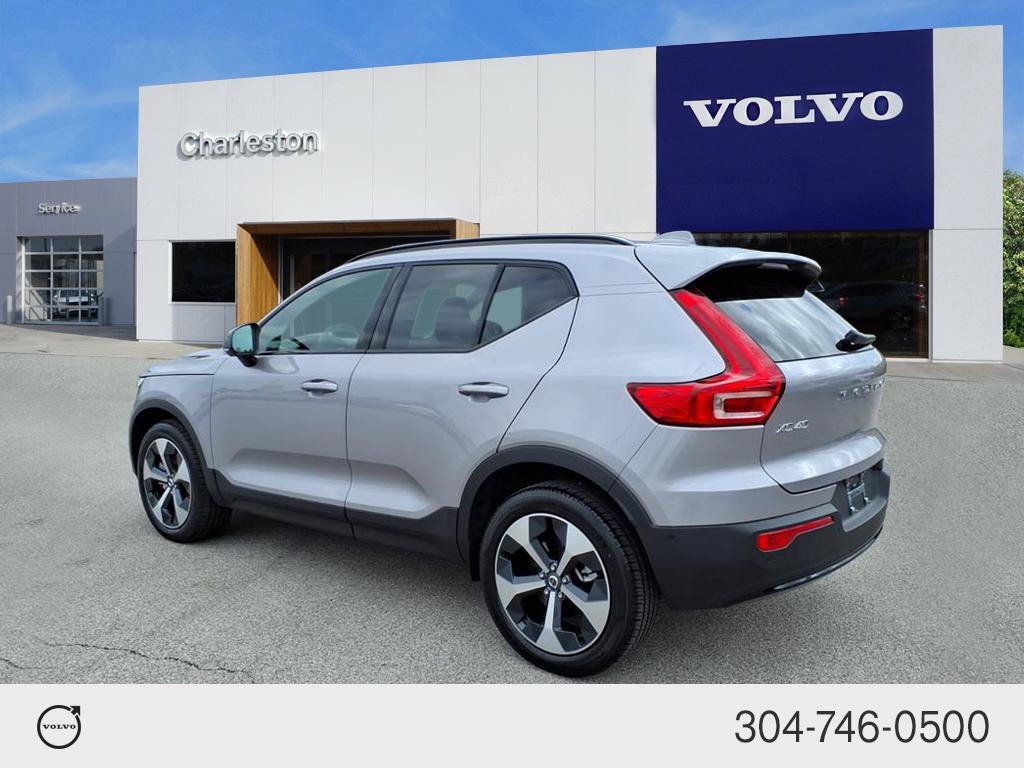 Certified 2026 Volvo XC40 B5 Plus w/ Climate Package AWD/4WD image 5