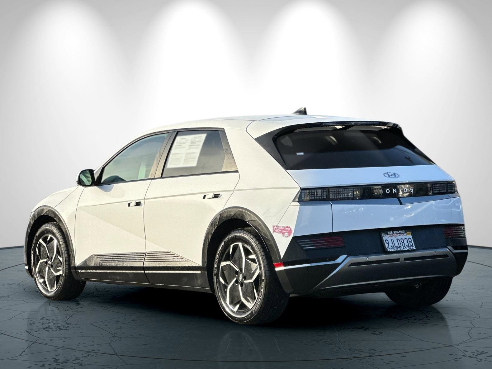 Used 2024 Hyundai Ioniq 5 SEL image 6