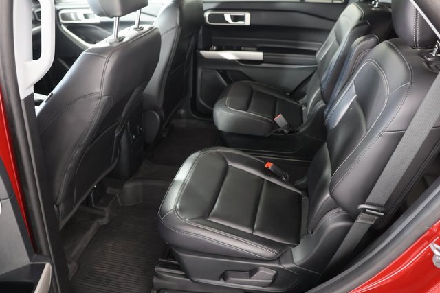 Used 2023 Ford Explorer XLT w/ Equipment Group 202A image 19