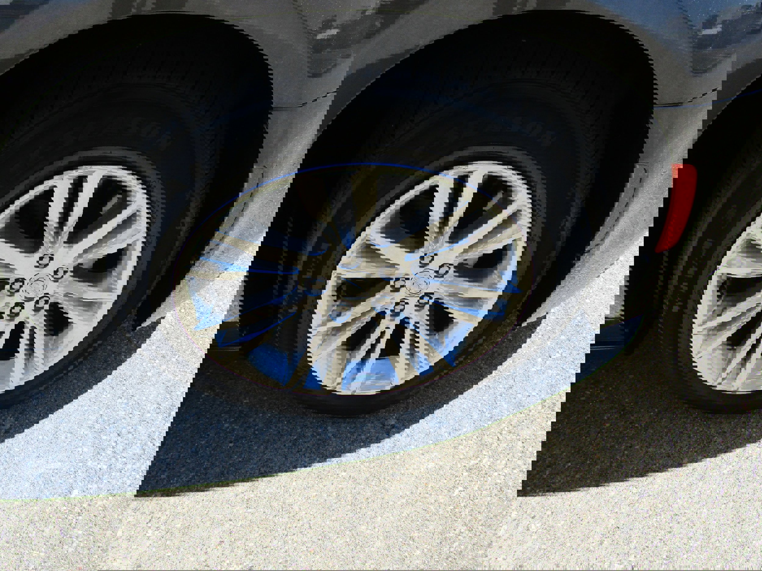 Used 2018 Chrysler 300 Touring w/ Driver Convenience Group image 12