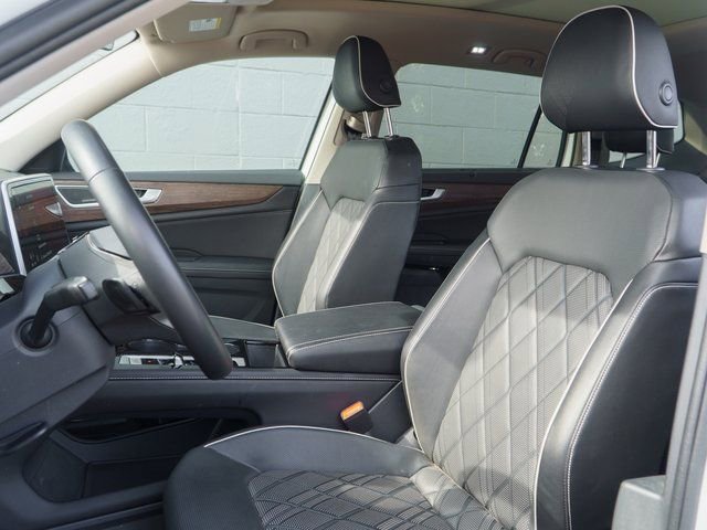 Used 2025 Volkswagen Atlas SEL Premium R-Line image 5