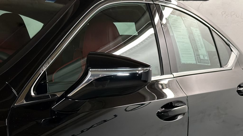 Used 2019 Lexus ES 350 F Sport w/ Accessory Package FWD image 5