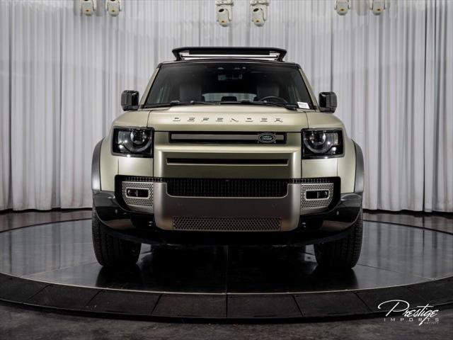 Used 2021 Land Rover Defender 110 X-Dynamic HSE AWD/4WD image 3