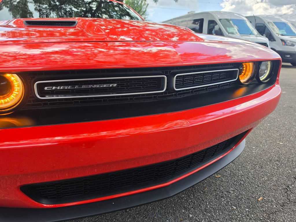 Used 2023 Dodge Challenger SXT w/ Plus Package RWD image 13