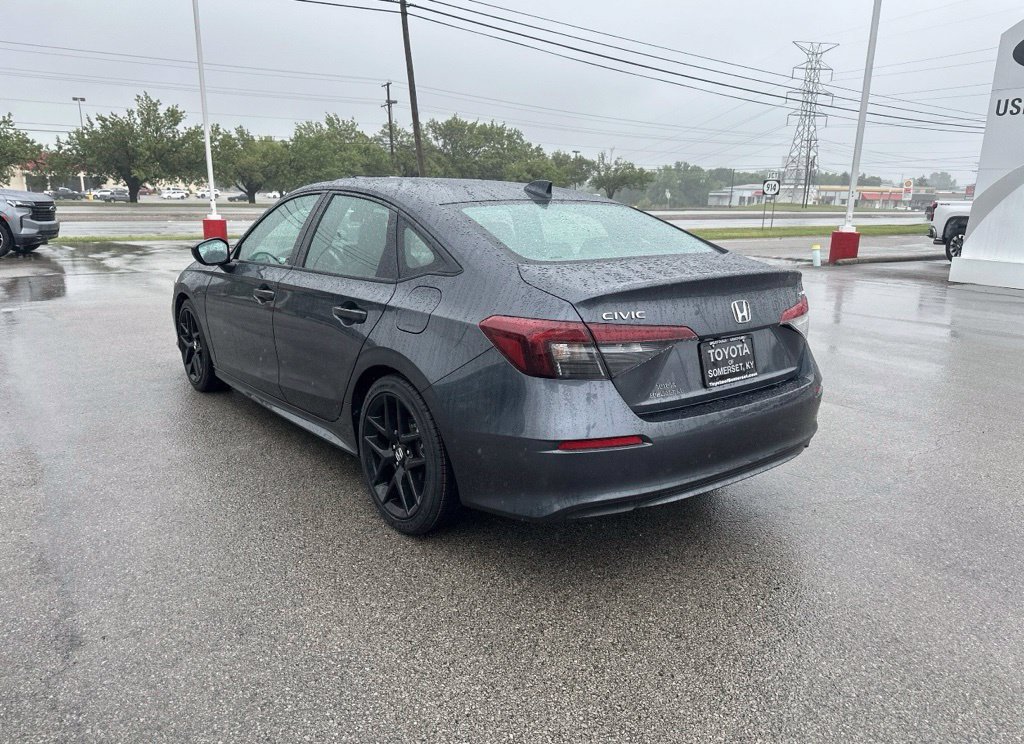 Used 2025 Honda Civic Sport image 5
