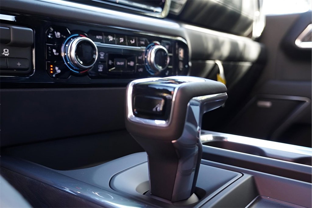 New 2026 GMC Sierra 1500 SLT image 13