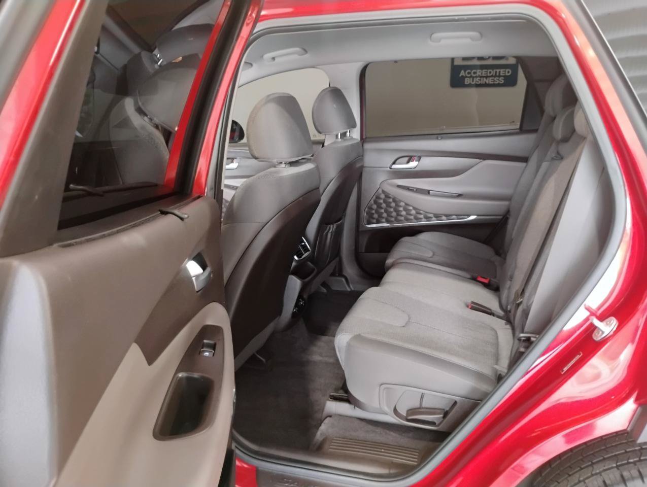 Used 2019 Hyundai Santa Fe SEL FWD image 41