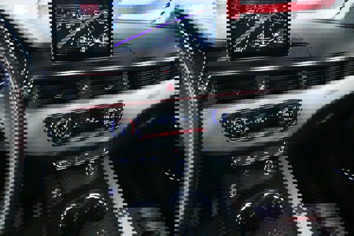 Used 2018 Audi A4 2.0T Premium Plus image 23