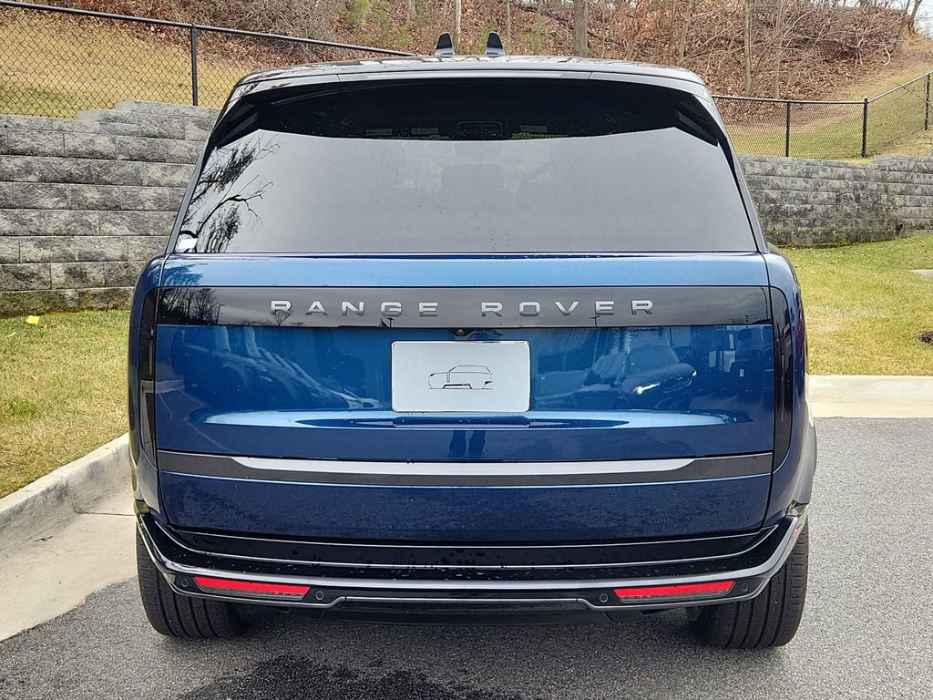 New 2026 Land Rover Range Rover Long Wheelbase SE image 7
