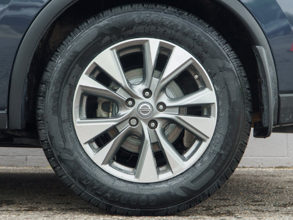 Used 2018 Nissan Murano S FWD image 13