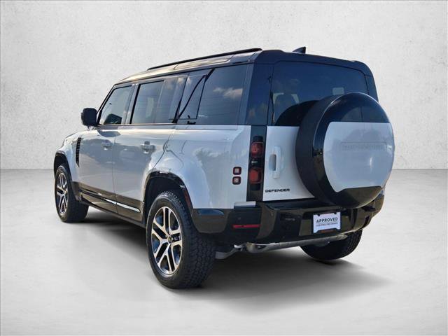 Used 2025 Land Rover Defender 110 X-Dynamic SE AWD/4WD image 8